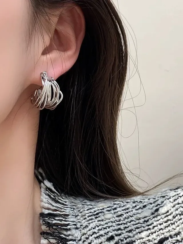 Balenciaga Brincos de Aro Prateados Retorcidos Multi-Fio 9