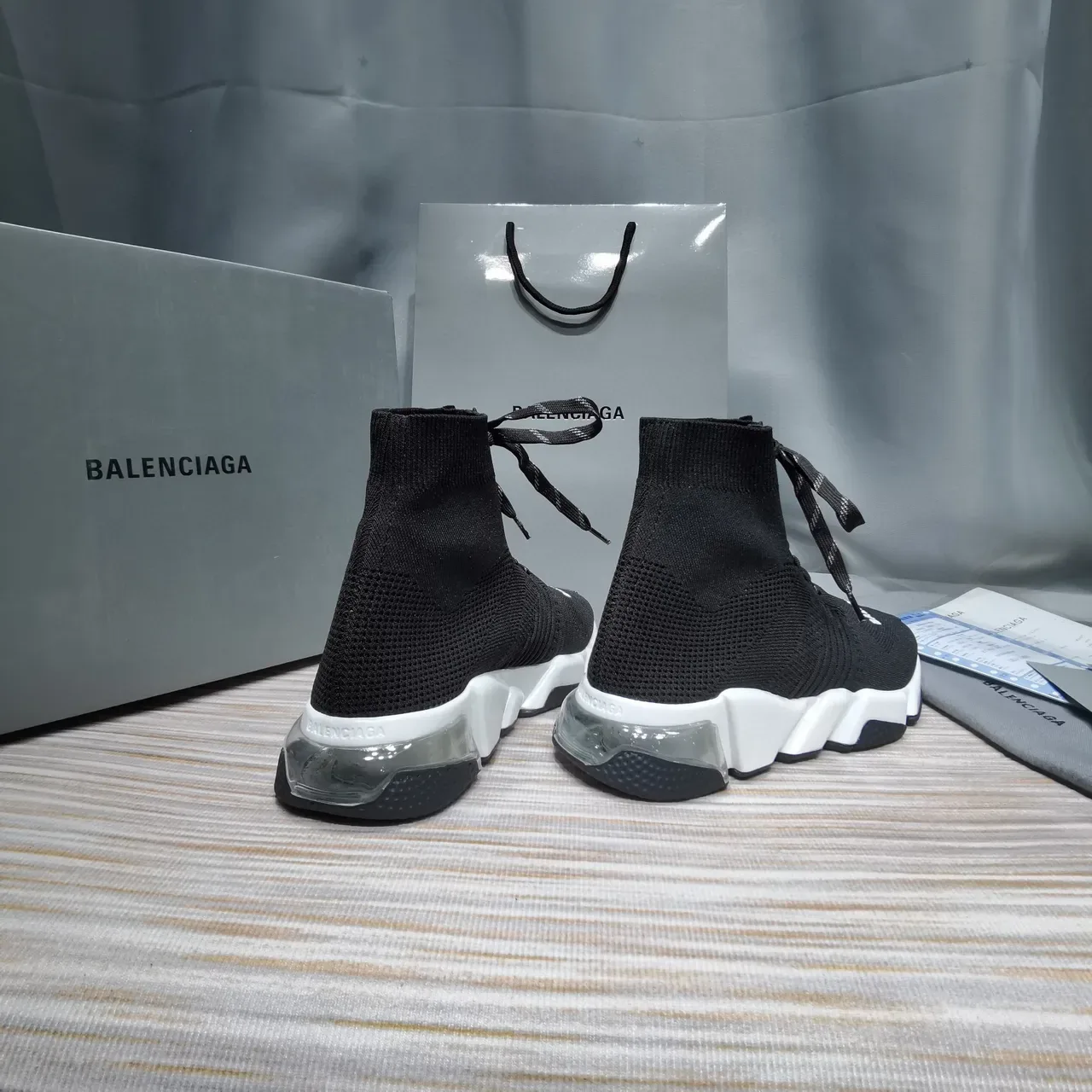 Balenciaga Speed Trainer chaussures lifestyle noir et blanc 4