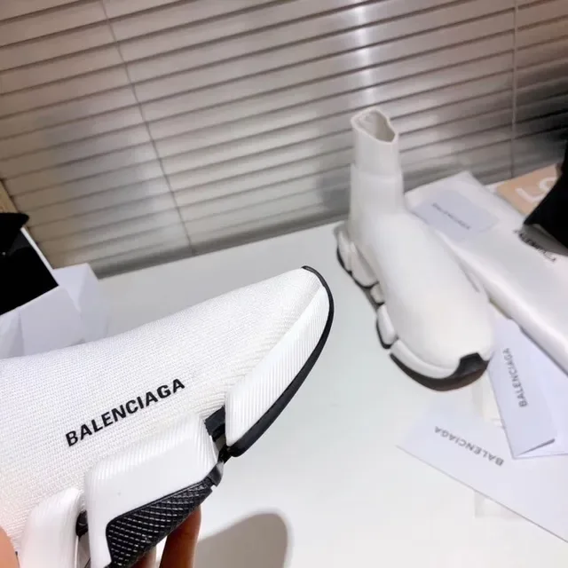 Balenciaga Speed Trainer sneakers lifestyle blanc et noir 9