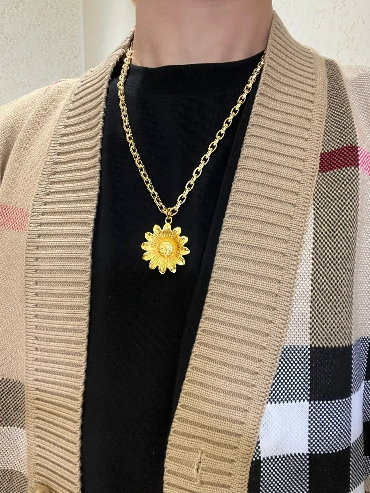 Balenciaga pendentif tournesol collier chaîne or 6