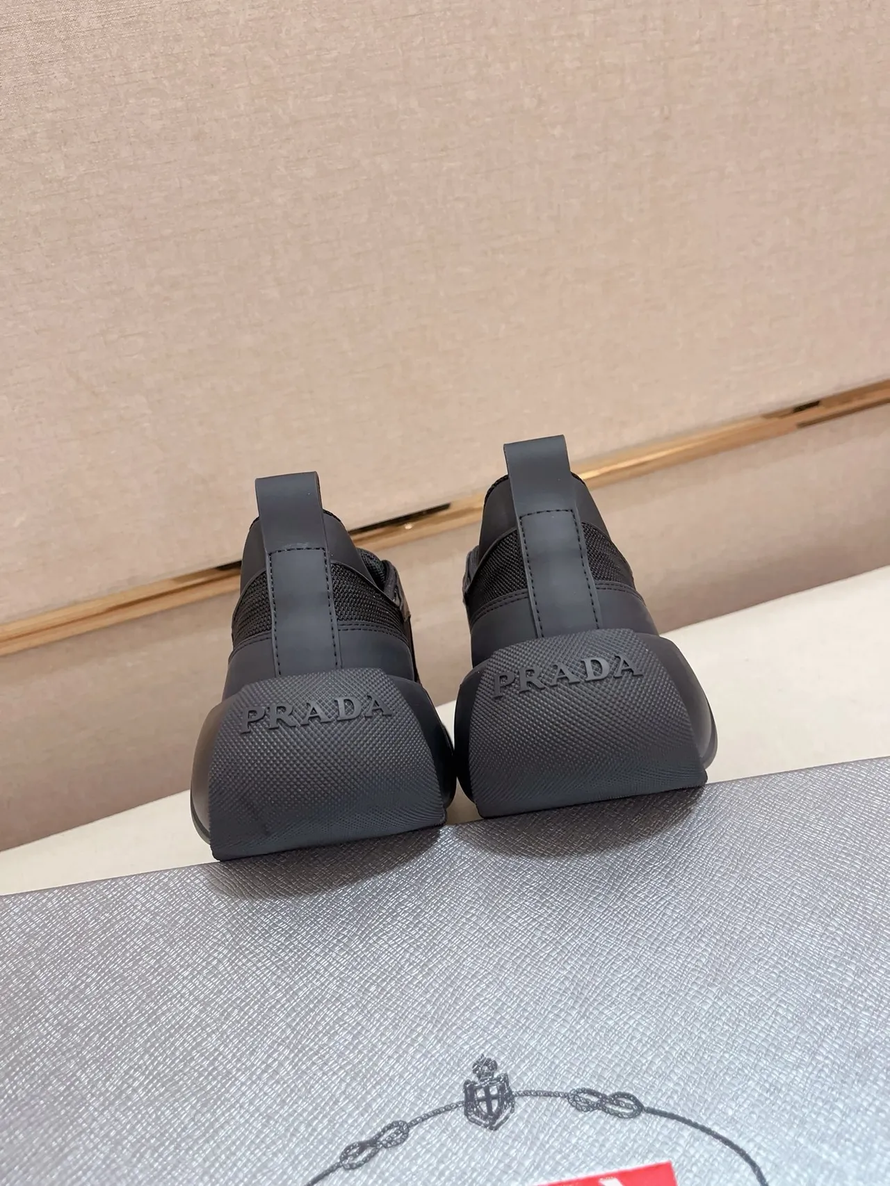 Balenciaga Track Preto e Vermelho Sola Esculpida Segmentada Mesh E Sintético Superior Tênis Chunky 8
