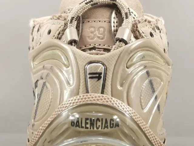Balenciaga Track Trainer Off-White Graffiti Chunky سينيكرز 5
