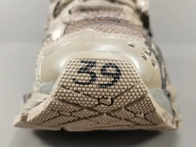 Balenciaga Track Trainer Off-White Graffiti Chunky سينيكرز 8