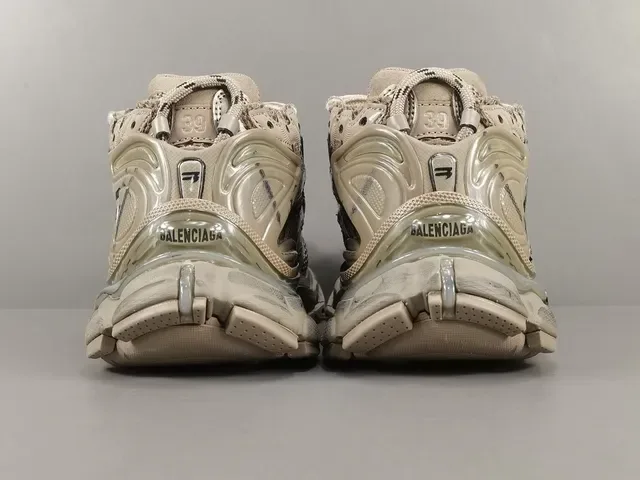 Balenciaga Track Trainer Off-White Graffiti Chunky سينيكرز 17