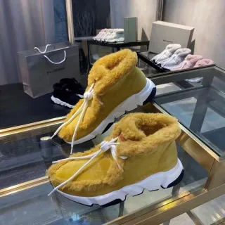 Balenciaga أصفر أبيض فروي كمامة Shearling سولا منحوتة حذاء رياضي سميك