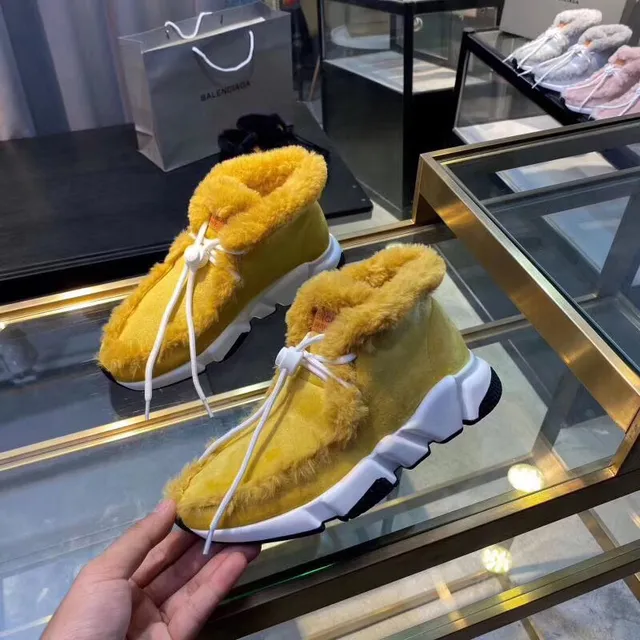 Balenciaga أصفر أبيض فروي كمامة Shearling سولا منحوتة حذاء رياضي سميك 5
