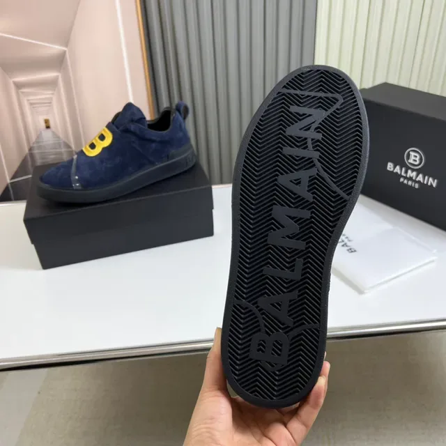 Balmain B-Court Daim Bleu Marine Logo Or Sneakers Lifestyle 2