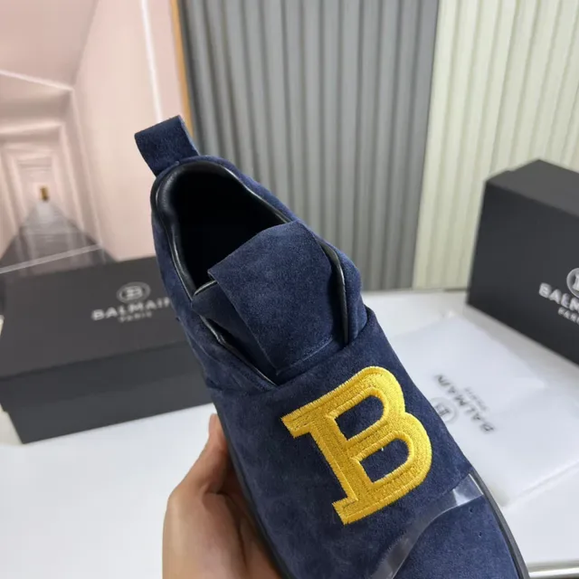 Balmain B-Court Daim Bleu Marine Logo Or Sneakers Lifestyle 3