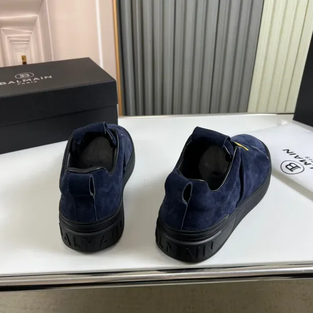 Balmain B-Court Daim Bleu Marine Logo Or Sneakers Lifestyle 6