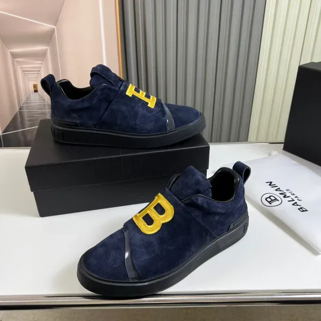 Balmain B-Court Daim Bleu Marine Logo Or Sneakers Lifestyle 7