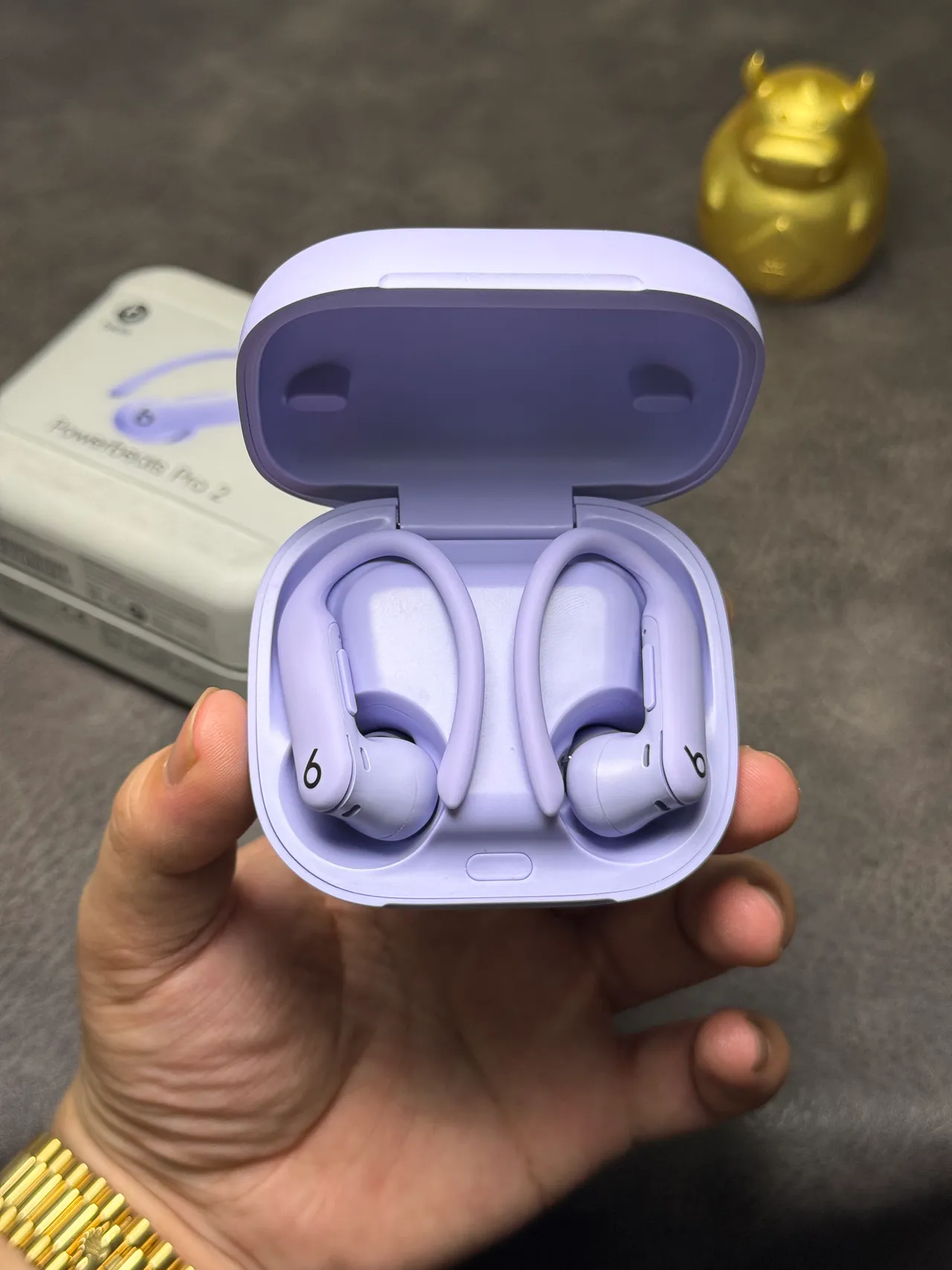 Beats Powerbeats Pro 2 Funda Compacta Cuadrada Púrpura Blanco Acabado Mate Lavanda TWS Auriculares 17