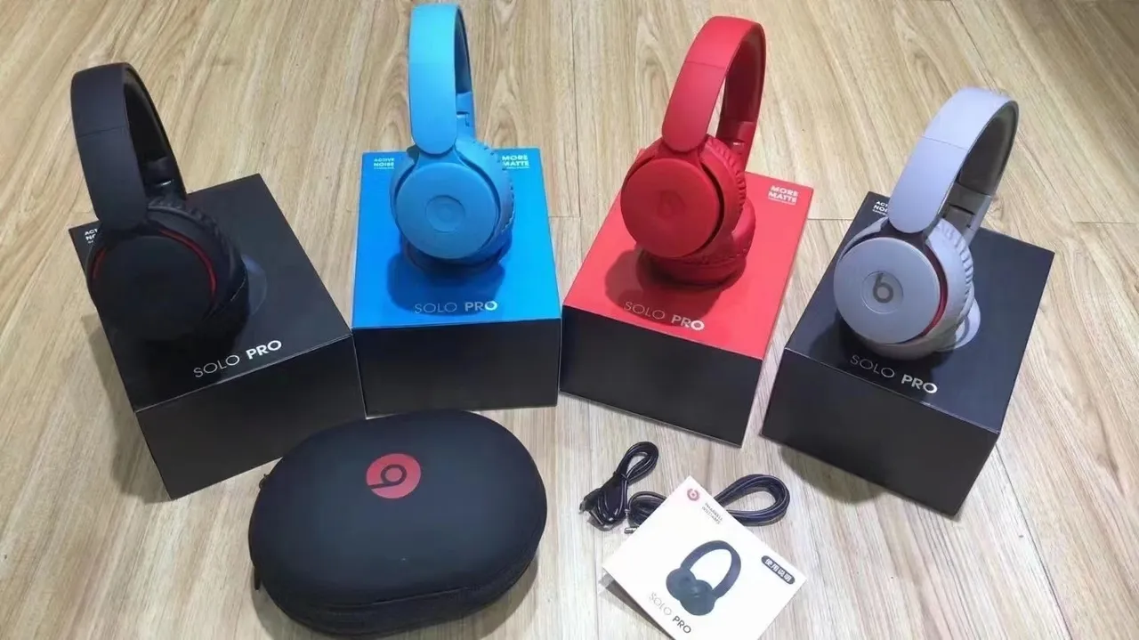 Beats Solo Pro Matte Black Over-Ear Headphones 2