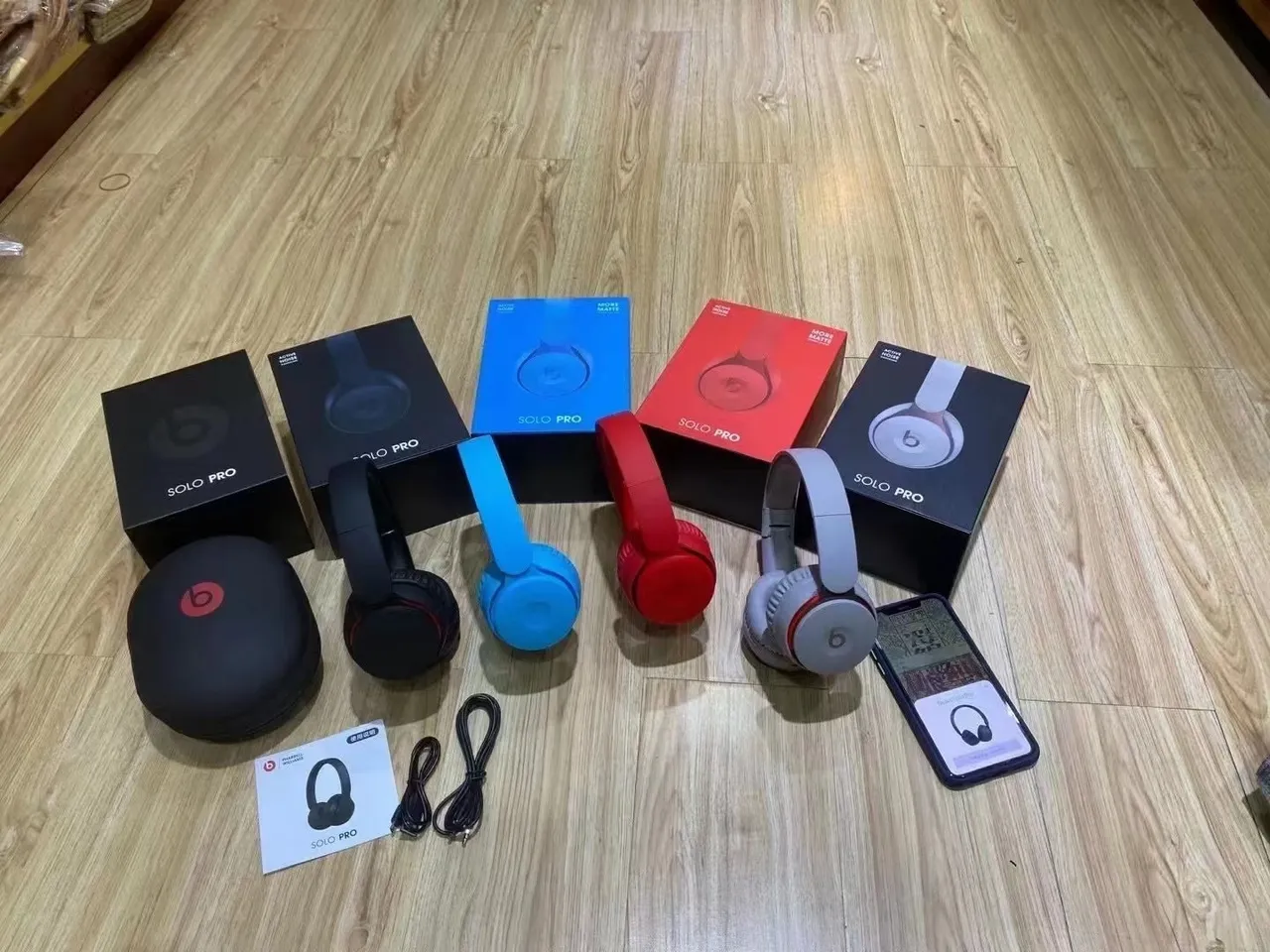 Beats Solo Pro Matte Black Over-Ear Headphones 7