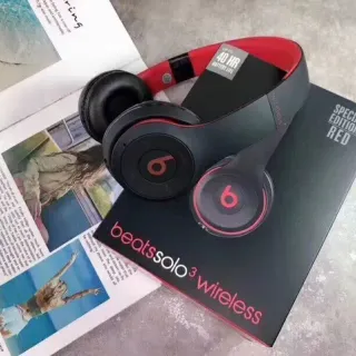 Beats Solo³ Wireless Special Edition Red Over-ear Headphones
