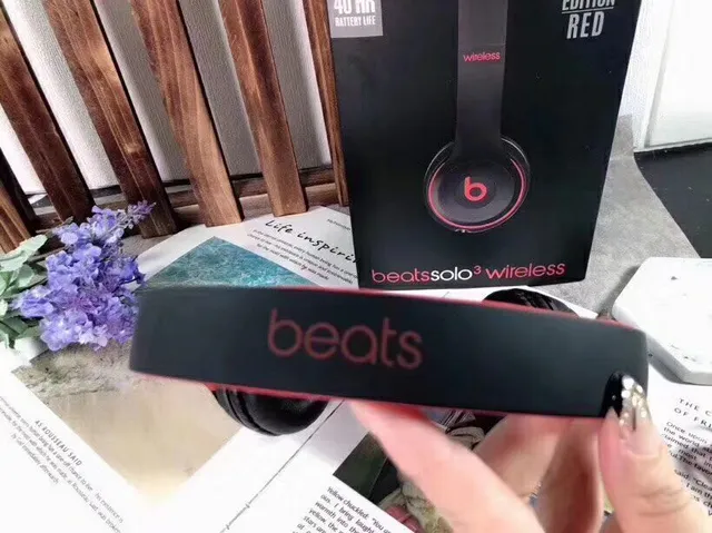 Beats Solo³ Wireless Special Edition Red Over-ear Headphones 5