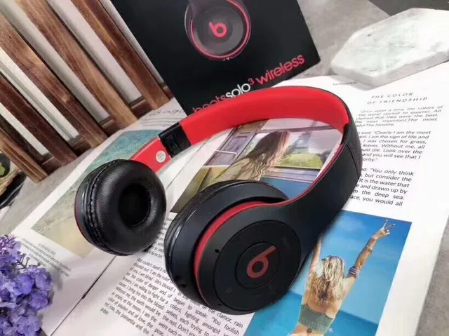 Beats Solo³ Wireless Special Edition Red Over-ear Headphones 8