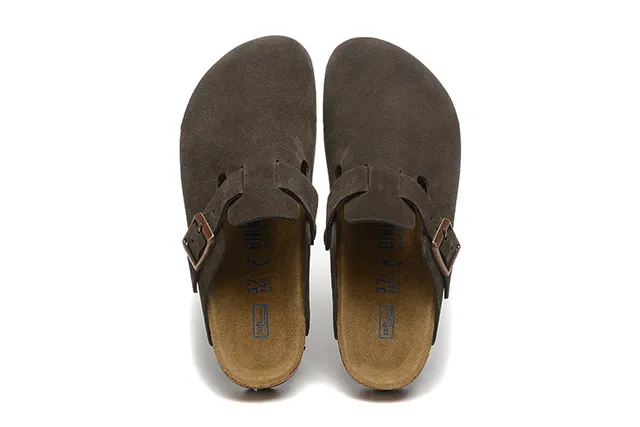 Birkenstock Arizona clog en daim marron foncé 2