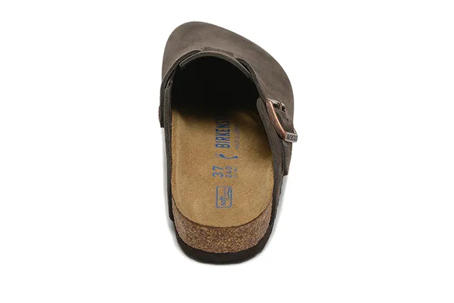 Birkenstock Arizona clog en daim marron foncé 4