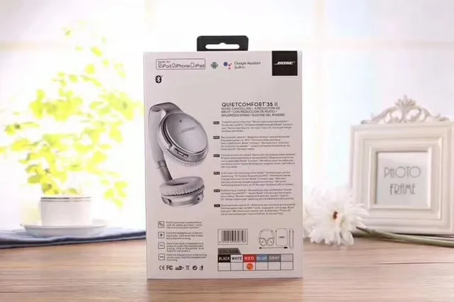 Bose QuietComfort 35 Over-Ear Headphones 10