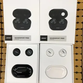 Bose SoundSport Free Black White Compact Oval Charging Case Matte Finish TWS Earbuds