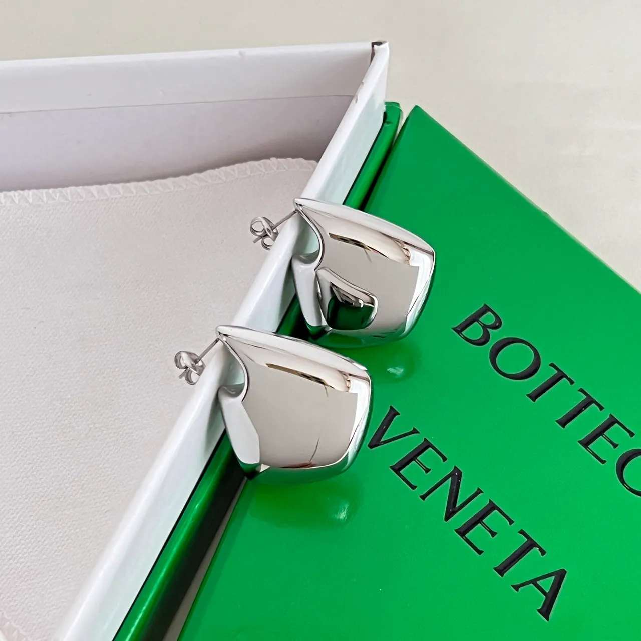 Bottega Veneta Asymmetrical Polished Silver Teardrop Stud Earrings 3