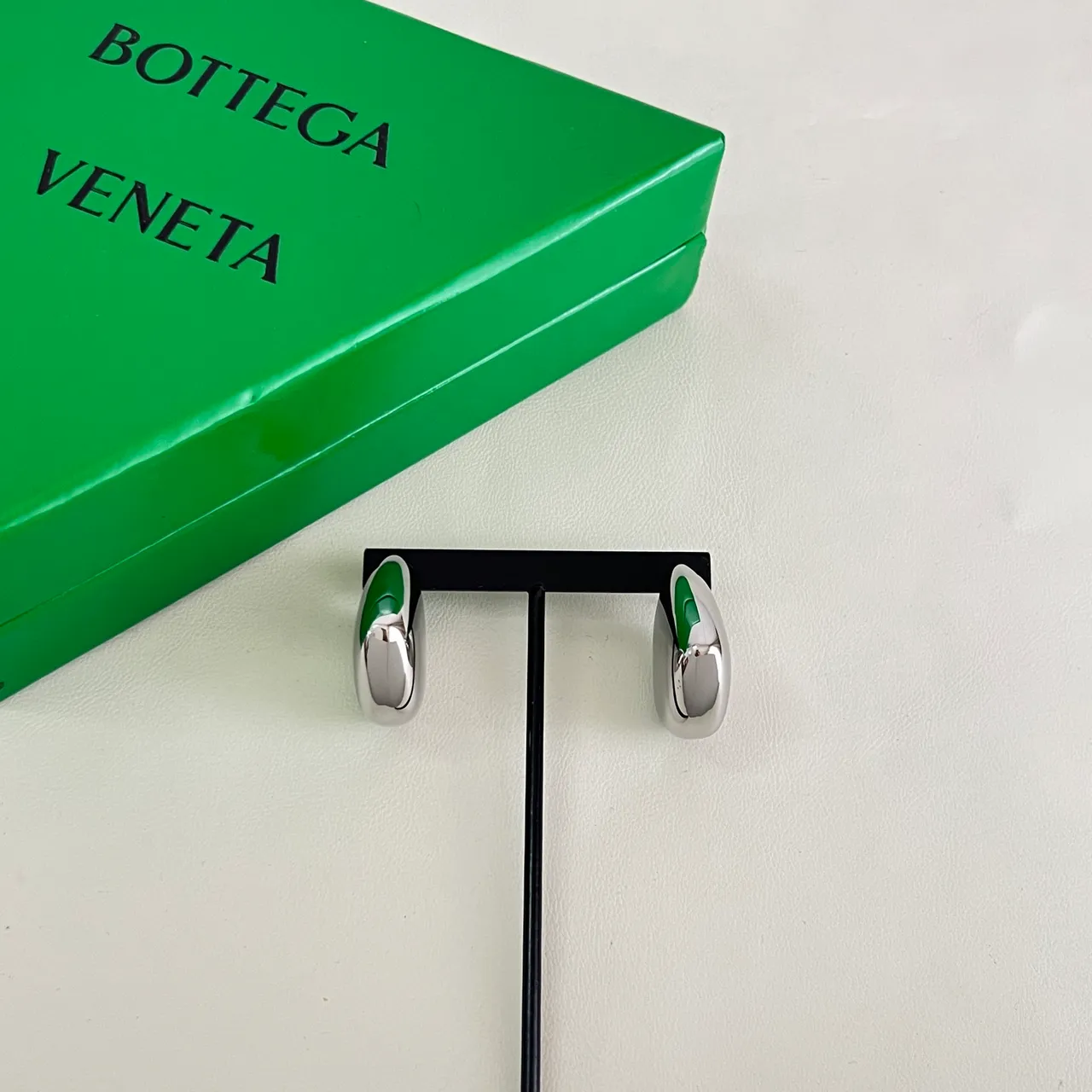 Bottega Veneta Asymmetrical Polished Silver Teardrop Stud Earrings 4