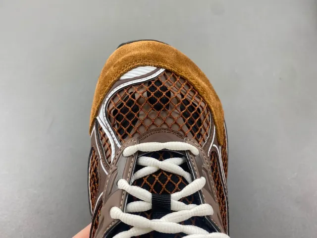 Bottega Veneta Marron Beige Tige hybride mesh-suede moulée Overlays de cage synthétique Chaussures lifestyle 5