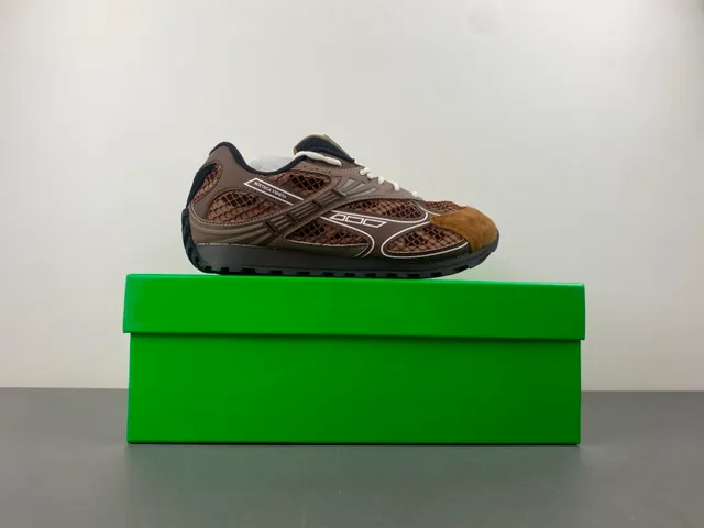 Bottega Veneta Marron Beige Tige hybride mesh-suede moulée Overlays de cage synthétique Chaussures lifestyle 15