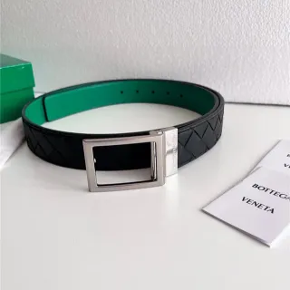 Bottega Veneta Cassette Intrecciato 黑色和绿色皮革腰带