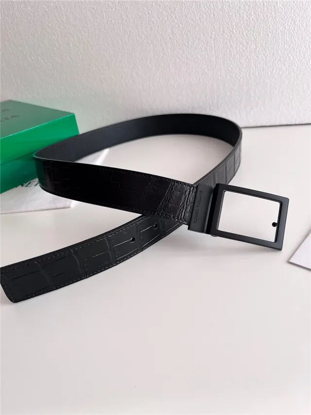 Bottega Veneta Cassette Intrecciato Cinto de couro preto e verde 2