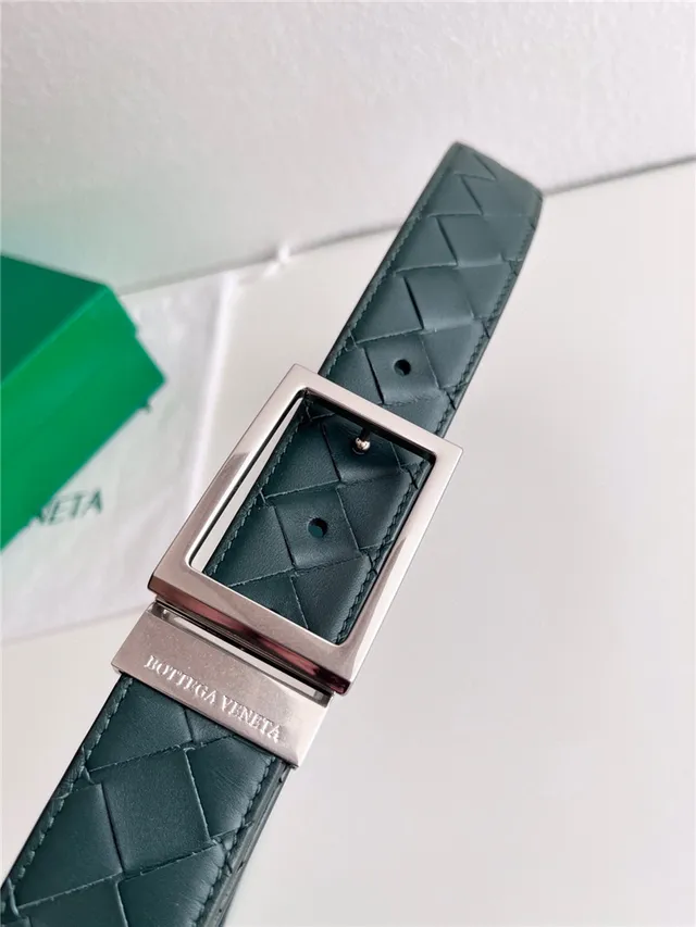 Bottega Veneta Cassette Intrecciato Cinto de couro preto e verde 15