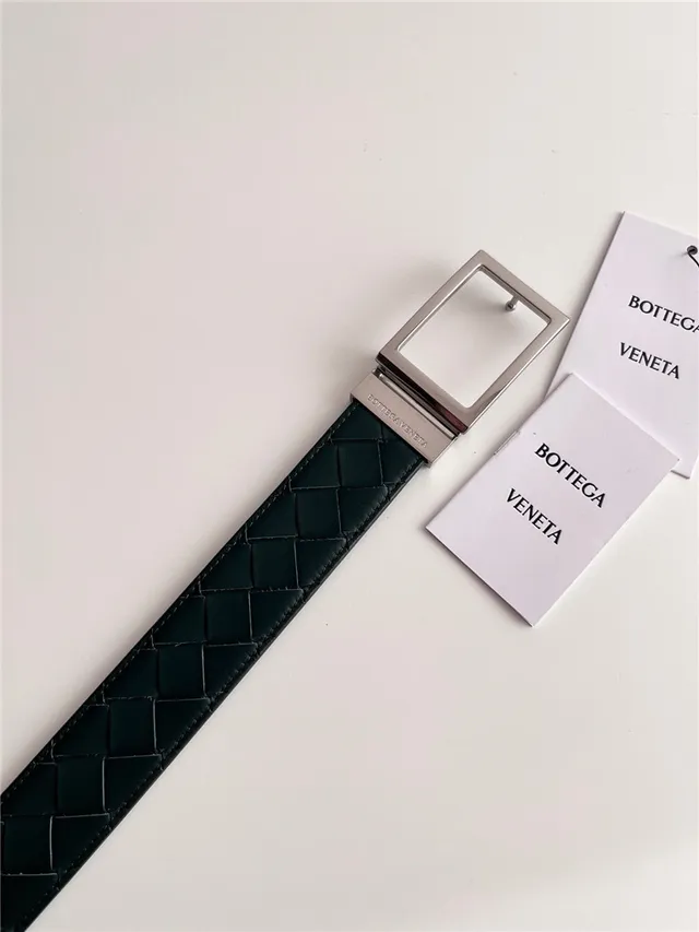 Bottega Veneta Cassette Intrecciato Cinto de couro preto e verde 16