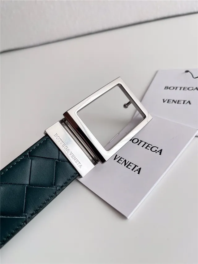 Bottega Veneta Cassette Intrecciato Cinto de couro preto e verde 17