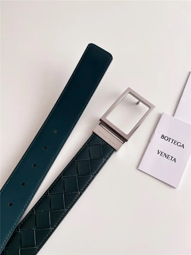 Bottega Veneta Cassette Intrecciato Cinto de couro preto e verde 18