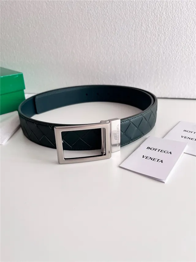 Bottega Veneta Cassette Intrecciato Cinto de couro preto e verde 19