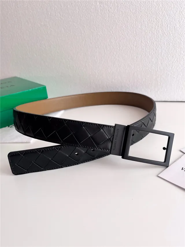 Bottega Veneta Cassette Intrecciato Cinto de couro preto e verde 20