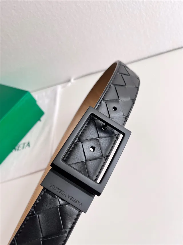 Bottega Veneta Cassette Intrecciato Cinto de couro preto e verde 21