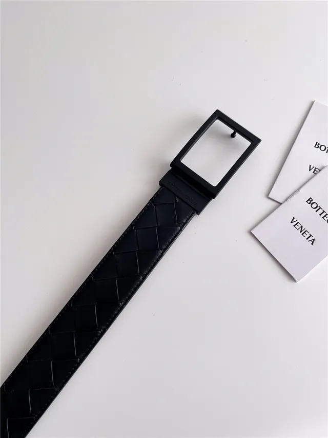 Bottega Veneta Cassette Intrecciato Cinto de couro preto e verde 22