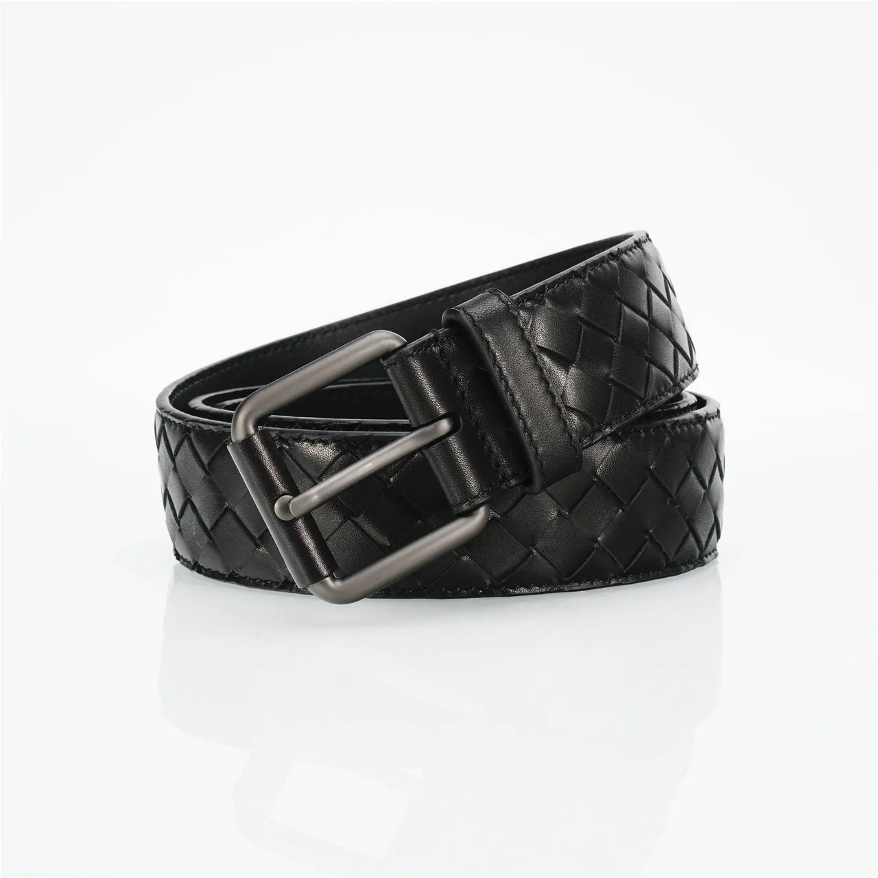 Bottega Veneta Cassette Intrecciato Ceinture en cuir noir 4