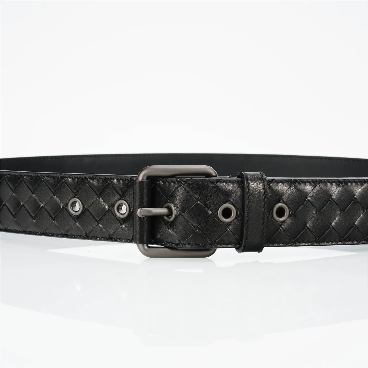 Bottega Veneta Cassette Intrecciato Ceinture en cuir noir 8