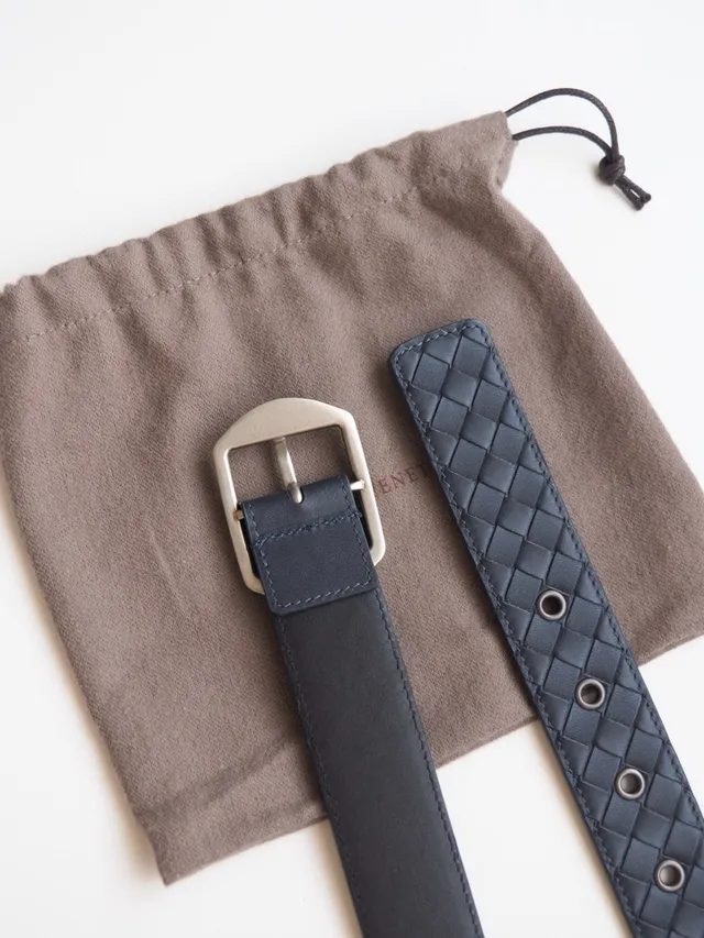 Bottega Veneta Cassette Entrelacado Cinto de Couro Azul Marinho 6