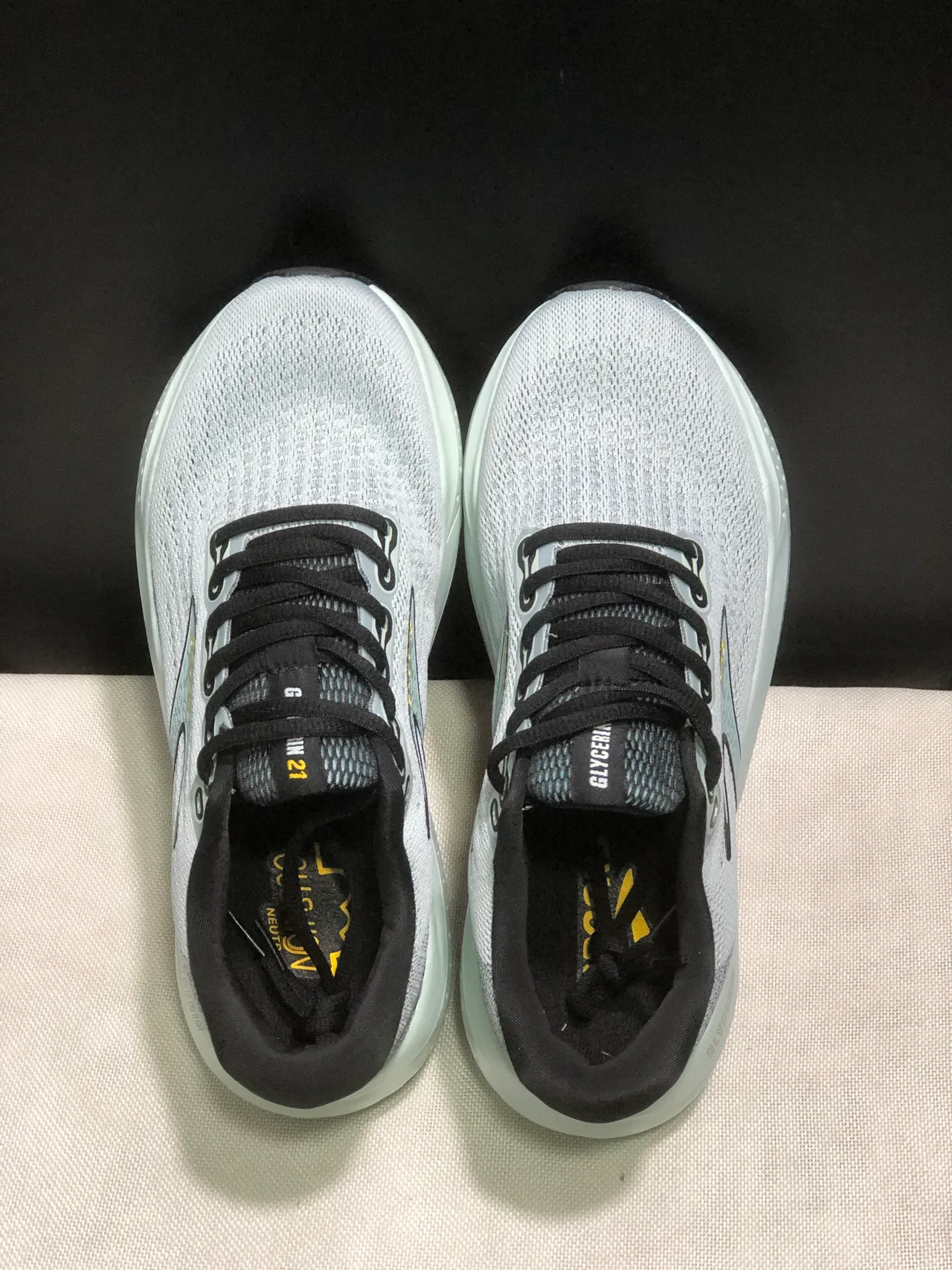 Brooks Glycerin Cinza claro e hortelã Tênis de corrida 5