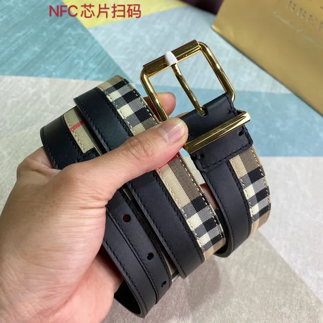 Burberry Black Beige Reversible Check-Pattern Leather Belt 3