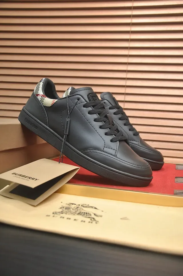 Burberry Black Multicolor Smooth Leather Upper Flat Rubber Sole Lifestyle Sneakers 4