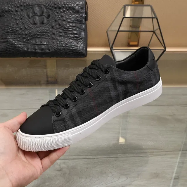 Burberry Noir Blanc House Check Panel Toe Cap Lifestyle Sneakers 5