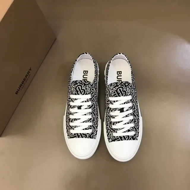 Burberry 黑白 蒙格拉姆印花 平台鞋底 生活方式运动鞋 9