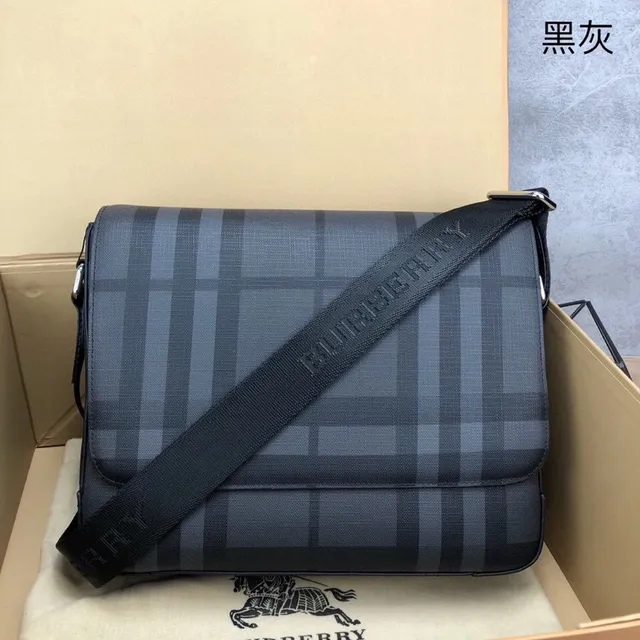 Burberry Check Print Sac messenger à rabat structuré 3