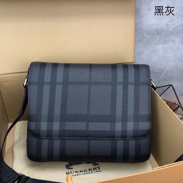 Burberry Check Print Sac messenger à rabat structuré 10