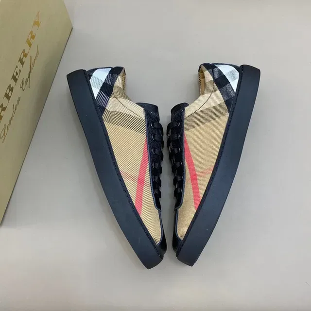 Burberry House Check Beige Black Red Lifestyle Sneakers 7