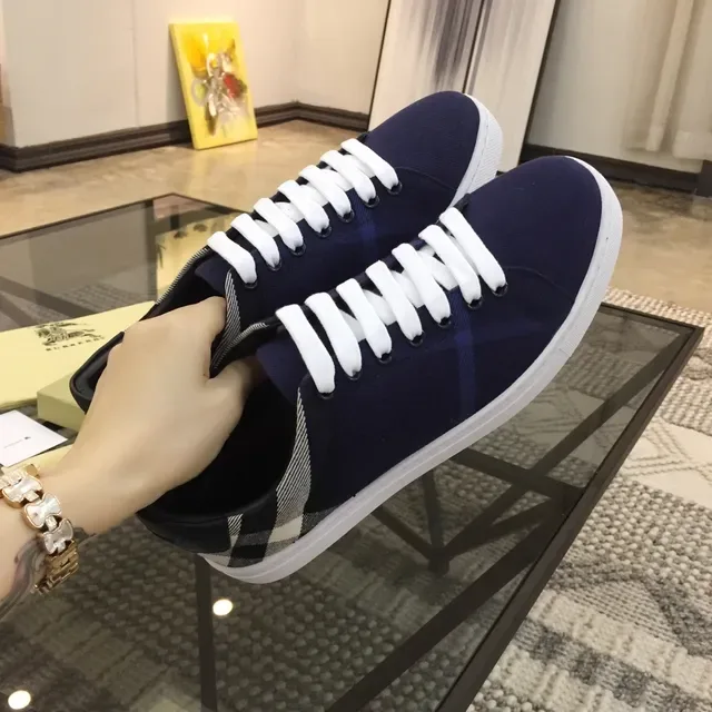 Burberry House Check Sneakers Bleu Marine Blanc Toile Lacets Lifestyle Sneakers 5